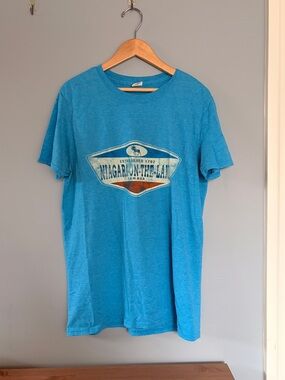 Men's Niagara-on-the-Lake Blue Graphic Short Sleeve Tee